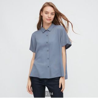 ユニクロ(UNIQLO)のユニクロ UNIQLO レーヨンブラウス(シャツ/ブラウス(半袖/袖なし))