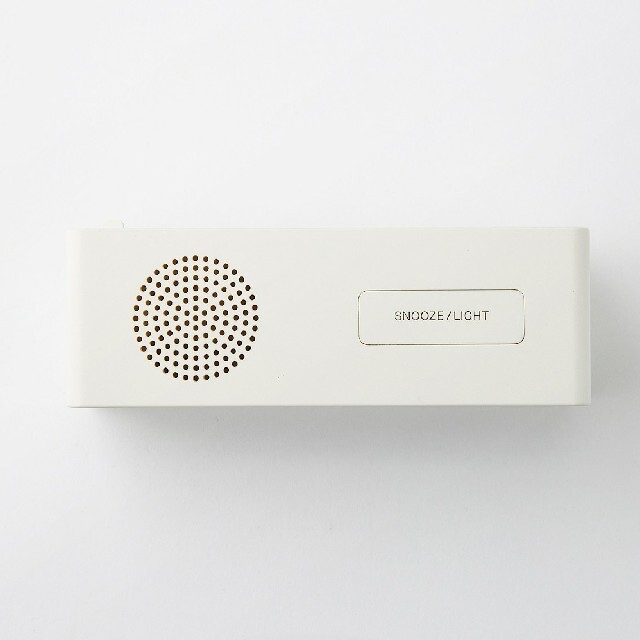 MUJI (無印良品)(ムジルシリョウヒン)の■新品■  無印良品 デジタル電波時計(大音量アラーム機能つき)／ホワイト インテリア/住まい/日用品のインテリア小物(置時計)の商品写真