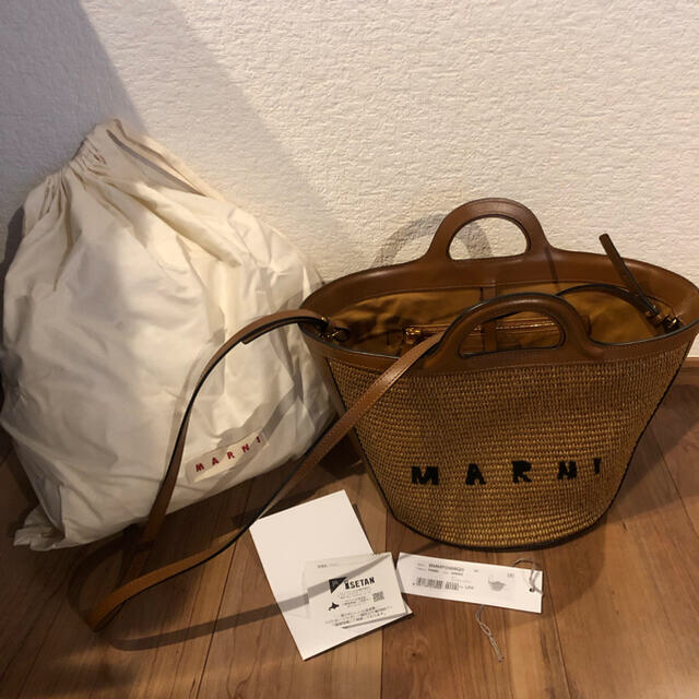 話題の人気 MARNI - Marni マルニ カゴバッグ 今季品 かごバッグ ...