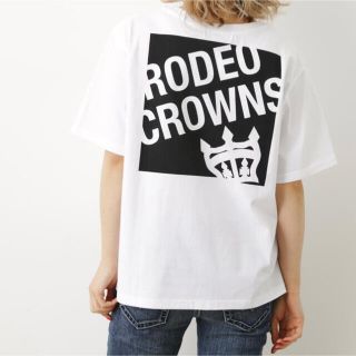 ロデオクラウンズワイドボウル(RODEO CROWNS WIDE BOWL)のボックスロゴVネックTシャツ(Tシャツ(半袖/袖なし))