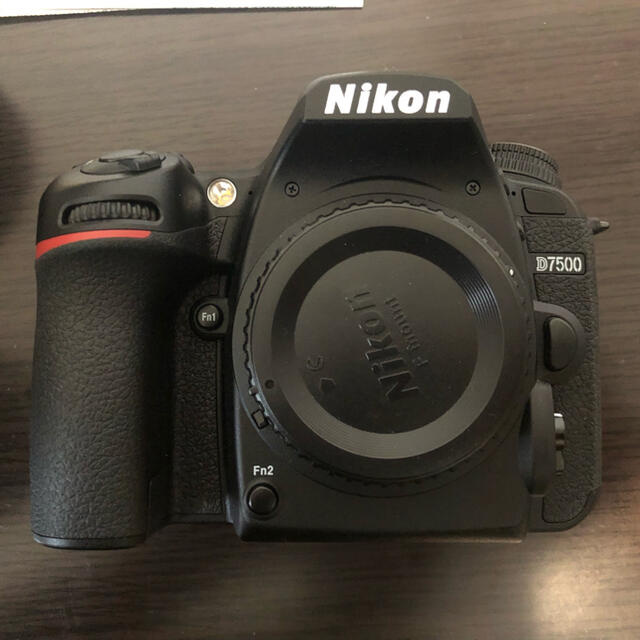 Nikon D7500 18-140 VR レンズキットになります。 Nikon D7500 18-140 VR レンズキットになります。