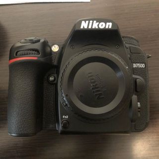 Nikon - Nikon D7500 18-140 VR レンズキットになります。の通販 by