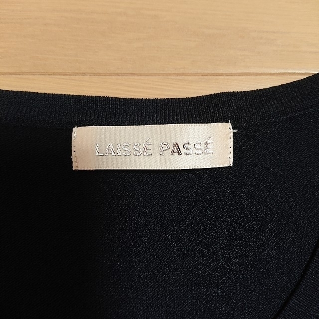 LAISSE PASSE(レッセパッセ)の未使用 レッセパッセ リボン付き半袖カーディガン ツイン レディースのトップス(カーディガン)の商品写真