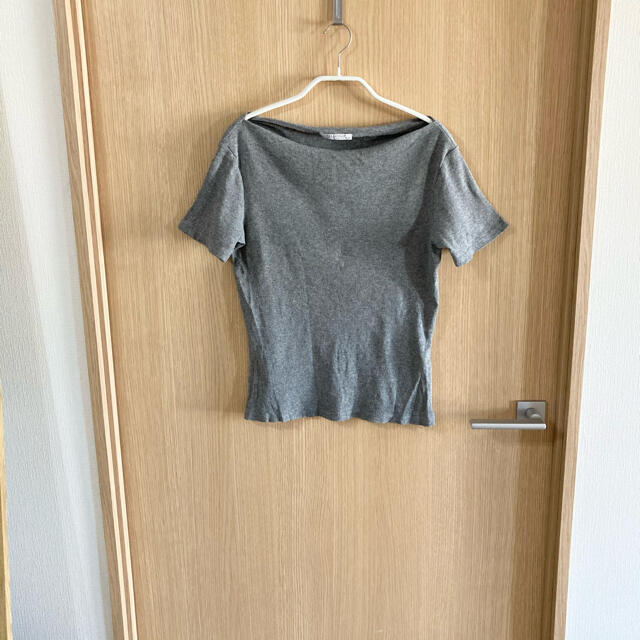 ZARA(ザラ)のzara ボートネックTシャツ レディースのトップス(Tシャツ(半袖/袖なし))の商品写真