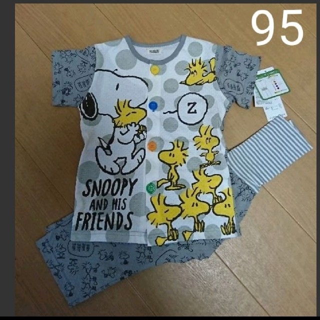 SNOOPY(スヌーピー)のスヌーピー パジャマ キッズ/ベビー/マタニティのキッズ服男の子用(90cm~)(パジャマ)の商品写真