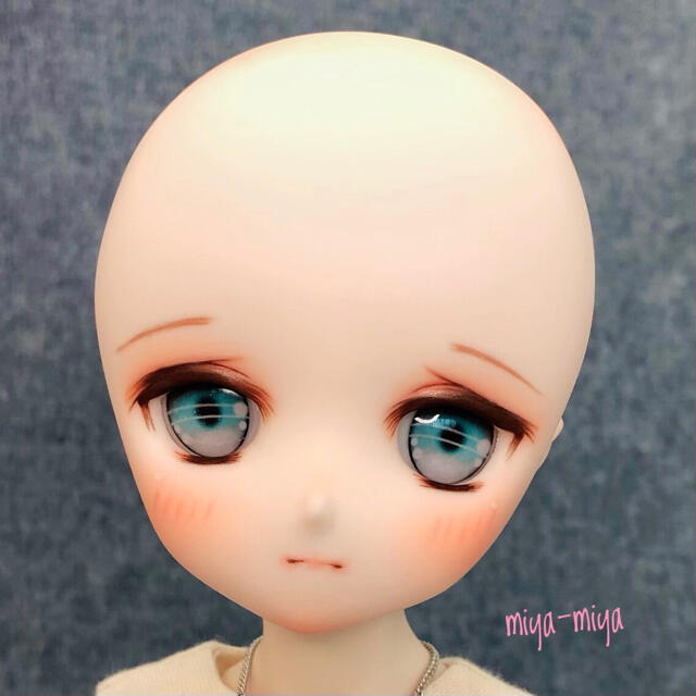 VOLKS(ボークス)のDDH-01 ドルフィードリーム　カスタムヘッド　レジンアイ　【難あり】 ハンドメイドのぬいぐるみ/人形(人形)の商品写真