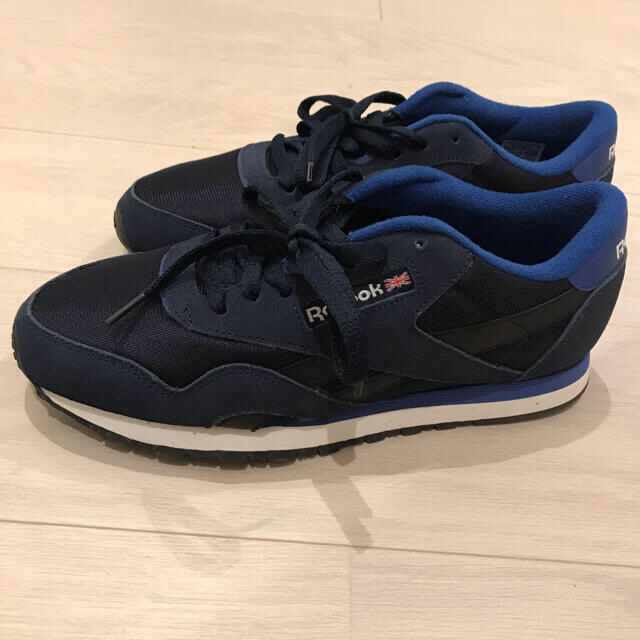 Reebok(リーボック)のReebok リーボック　25.5㎝　ネイビー　ブルー メンズの靴/シューズ(スニーカー)の商品写真