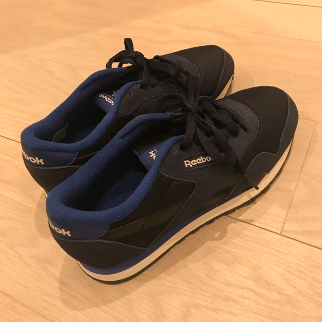 Reebok(リーボック)のReebok リーボック　25.5㎝　ネイビー　ブルー メンズの靴/シューズ(スニーカー)の商品写真