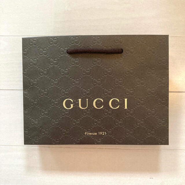 Gucci(グッチ)のGucci グッチ　紙袋&布袋　セット　ショッパー レディースのバッグ(ショップ袋)の商品写真