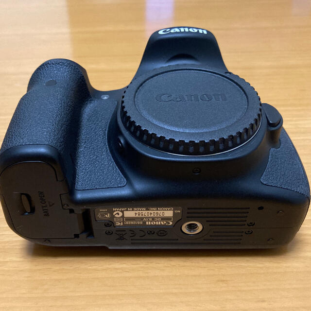 Canon(キヤノン)の【送料込み】CANON EOS60D ボディ一式 スマホ/家電/カメラのカメラ(デジタル一眼)の商品写真