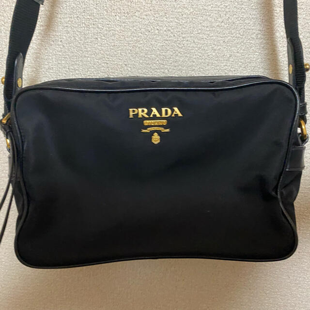 PRADA ナイロンショルダーバッグ