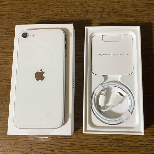 iPhone 64GB ホワイトの通販 by くい0339's shop｜アイフォーンならラクマ - iPhone SE (第2世代) 高品質低価
