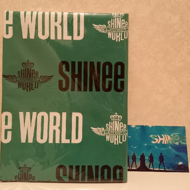 SHINee(シャイニー)のSHINee Boys meet u ツアーグッズ　レジャーシート エンタメ/ホビーのCD(K-POP/アジア)の商品写真