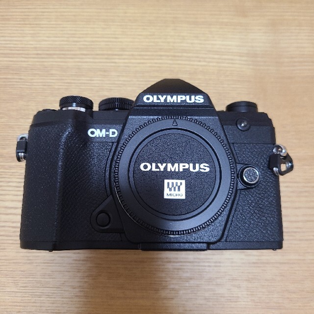 OM-D E-M5 Mark III ボディー ブラック シャッター数3427