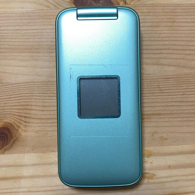 docomo らくらくホン いらいらさせる F-02J ゴールド docomo らくらくホン いらいらさせる F-02J ゴールド