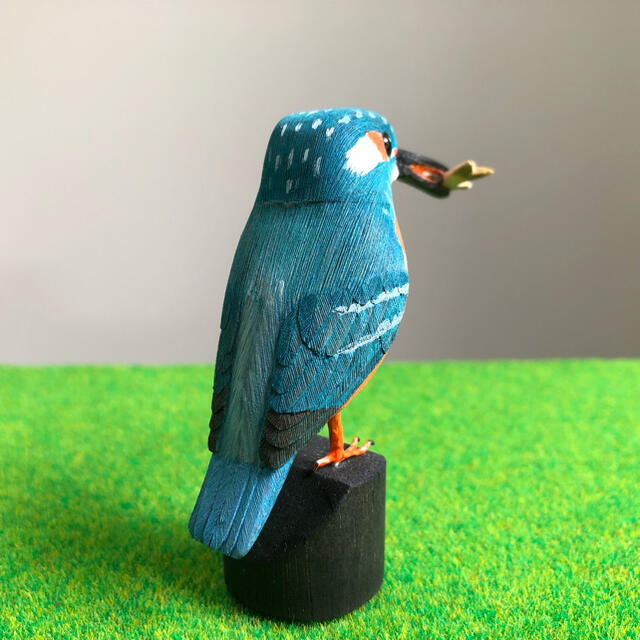 野鳥彫刻 カワセミ オス魚付 作者ituoの通販 by ひろ's shop|ラクマ 野鳥彫刻 カワセミ オス魚付 作者ituoの通販 by ひろ's shop|ラクマ