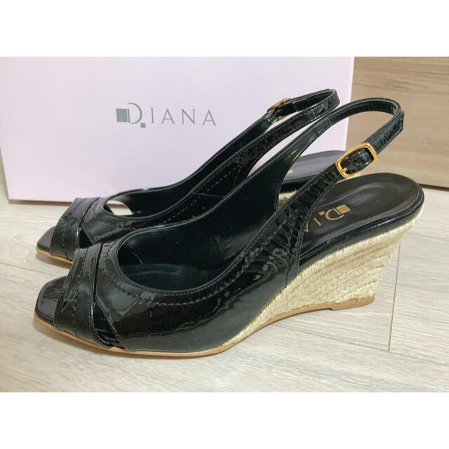 【新品】DIANA ウェッジソールサンダル　23.5レディース