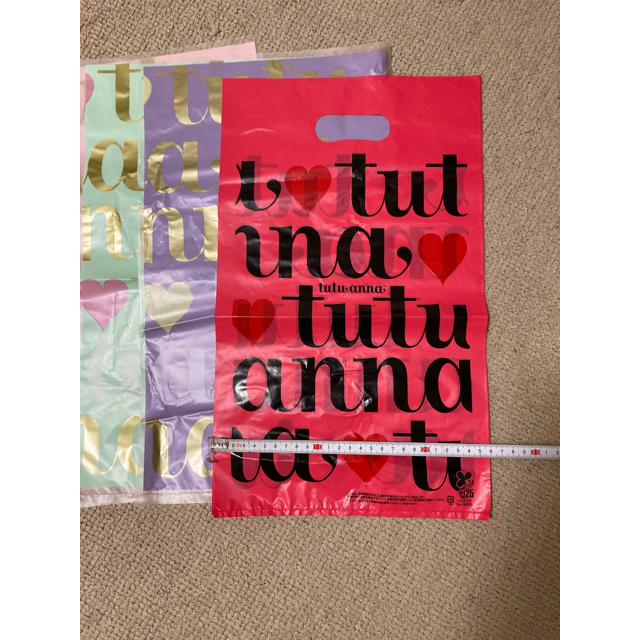 tutuanna(チュチュアンナ)のチュチュアンナ❤︎ショッパーおまとめ64枚　タイムセール☆☆☆ レディースのバッグ(ショップ袋)の商品写真