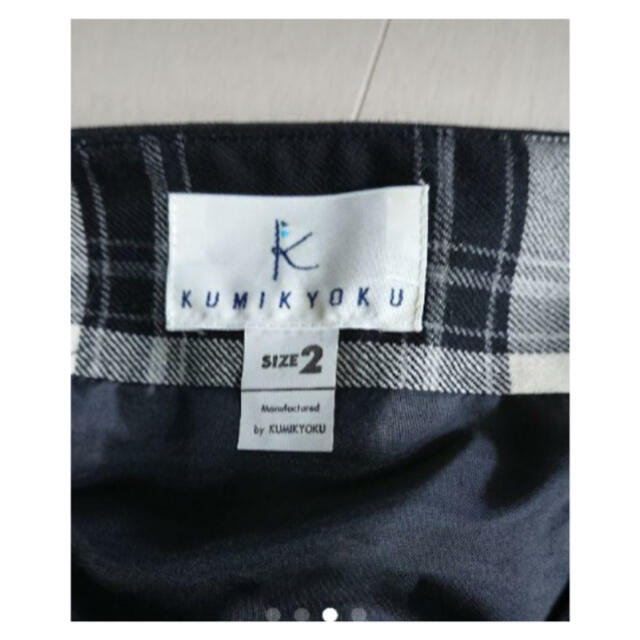 kumikyoku（組曲）(クミキョク)の組曲☆美品 リボン付きチェックフレアひざ丈スカート レディースのスカート(ひざ丈スカート)の商品写真