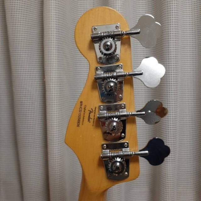 Fender - Squier Vintage Modified 77 Jazz Bassの通販 by リヒト's shop｜フェンダーならラクマ 新品即納