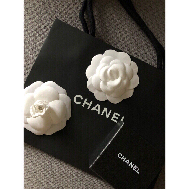 CHANEL ターンロック イヤリング 訳あり価格