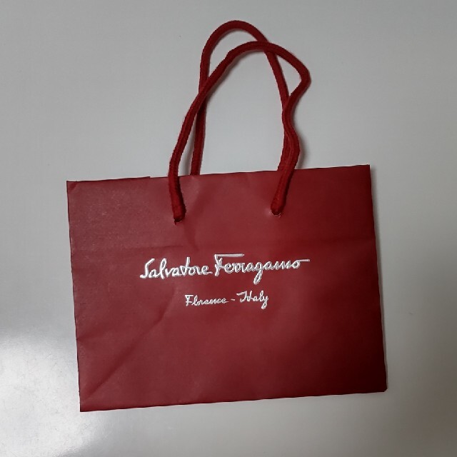 Ferragamo(フェラガモ)のフェラガモ ショップ袋 レディースのバッグ(ショップ袋)の商品写真
