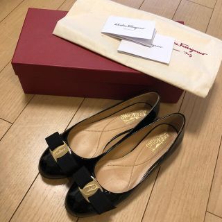 サルヴァトーレフェラガモ(Salvatore Ferragamo)の【コロン様専用】フェラガモ　フラットシューズ　ヴァラ   23.5cm(バレエシューズ)