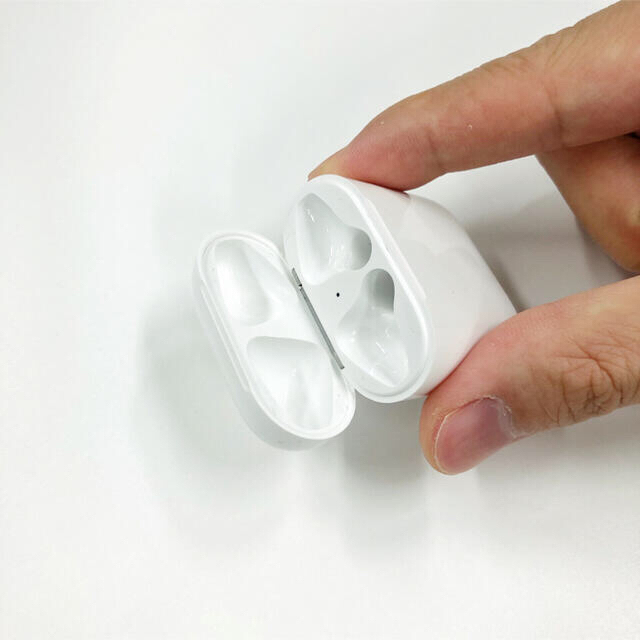 AirPods 第一世代 with charging case - 3
