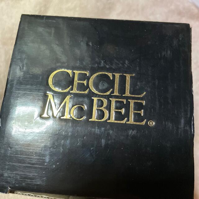 CECIL McBEE(セシルマクビー)のCECIL McBEE☆新品☆フタ付きソーサーマグカップ☆ロゴ☆ インテリア/住まい/日用品のキッチン/食器(グラス/カップ)の商品写真