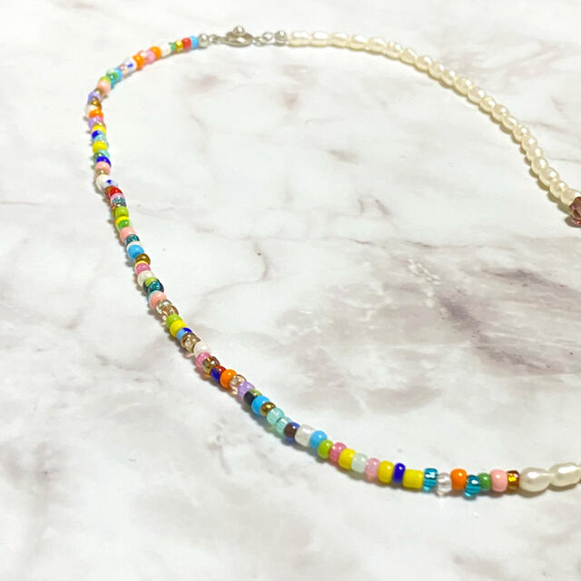 ZARA(ザラ)のmulch colour baroque Pearl necklace マルチ ハンドメイドのアクセサリー(ネックレス)の商品写真