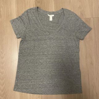 フォーエバートゥエンティーワン(FOREVER 21)のForever21 グレー　VネックTシャツ(Tシャツ(半袖/袖なし))