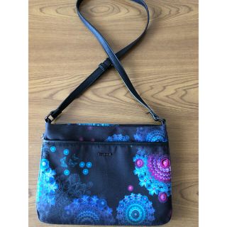 デシグアル(DESIGUAL)のデシグアルのショルダーバック(used品)紺地(ショルダーバッグ)