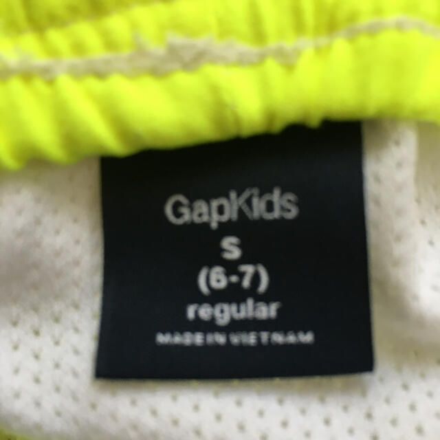 GAP Kids(ギャップキッズ)のGAP 美品中古　男児水着　Sサイズ　110〜120センチ　6〜7歳 キッズ/ベビー/マタニティのキッズ服男の子用(90cm~)(水着)の商品写真