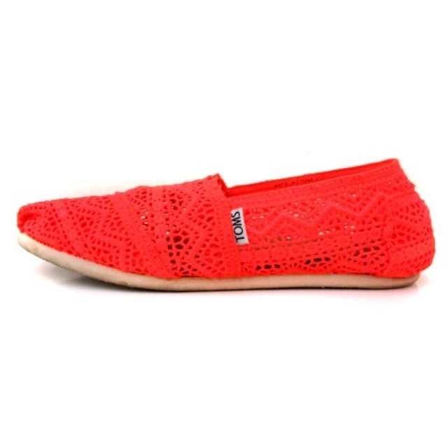 TOMS(トムズ)のトムス TOMS スリッポン レース 総柄 オレンジ 7.5 23.5cm相当 レディースの靴/シューズ(スリッポン/モカシン)の商品写真