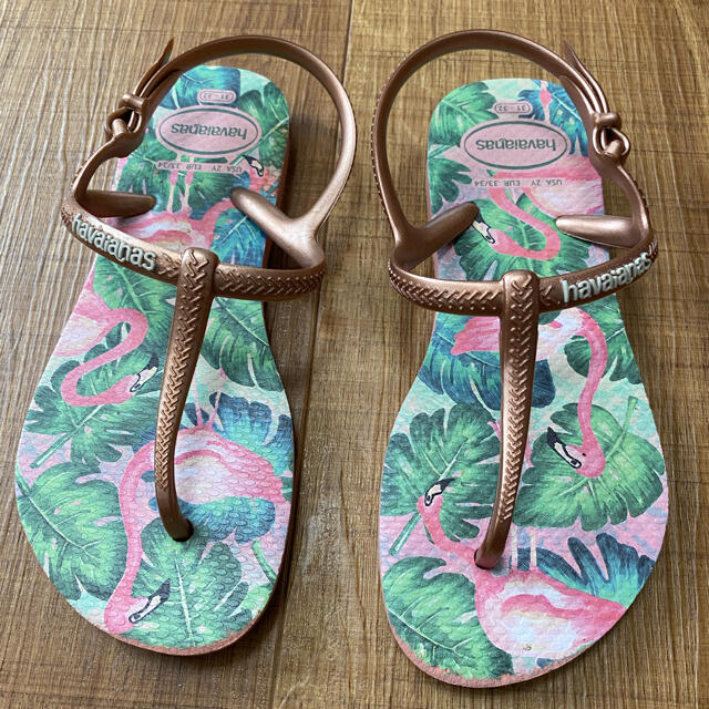 havaianas(ハワイアナス)のキッズ　サンダル キッズ/ベビー/マタニティのキッズ靴/シューズ(15cm~)(サンダル)の商品写真