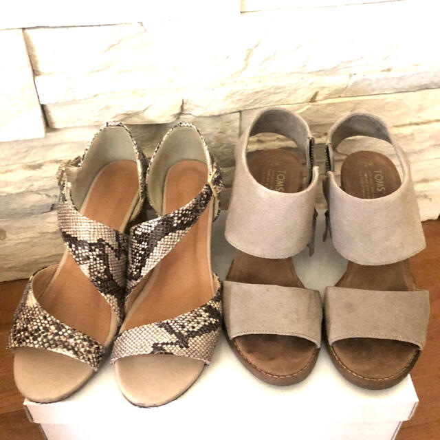 TOMS(トムズ)の美品‼️ TOMS 他　2足セット　サンダル　チャンキーヒール レディースの靴/シューズ(サンダル)の商品写真