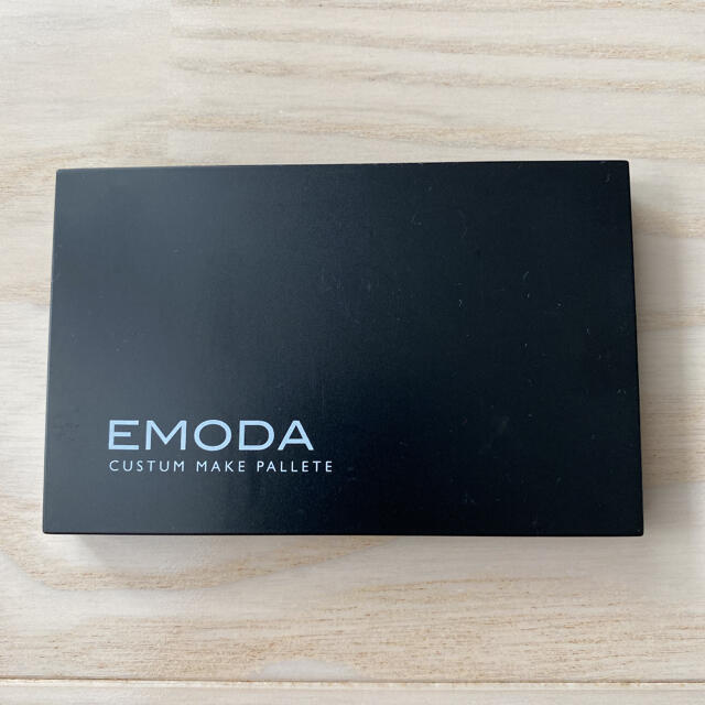 EMODA(エモダ)の【値下げ】EMODA カスタム メイク パレット コスメ/美容のキット/セット(コフレ/メイクアップセット)の商品写真