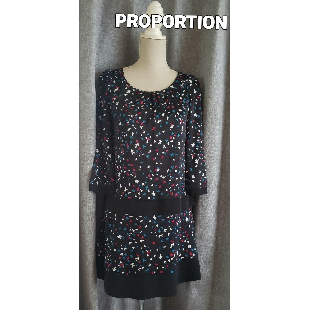 PROPORTION(プロポーション)の未使用品レベル　Proportion 　蝶々が可愛いワンピース レディースのワンピース(ひざ丈ワンピース)の商品写真