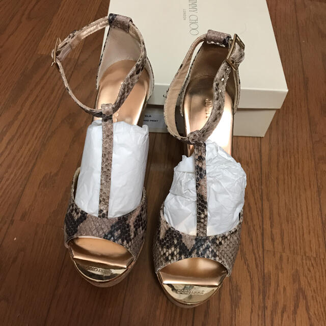 ジミーチュウパイソン柄コルクサンダル-