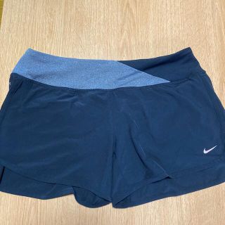 ナイキ(NIKE)のNIKEウィメンズ ショートパンツ　DRI-FIT(ウェア)