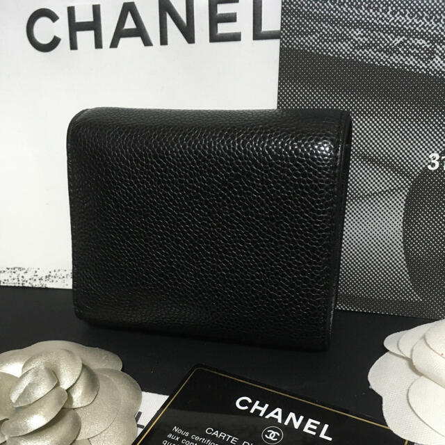 CHANEL(シャネル)の超美品 ★ CHANEL シャネル キャビアスキン 三つ折り財布 正規品 レディースのファッション小物(財布)の商品写真