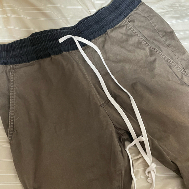 FEAR OF GOD(フィアオブゴッド)のFOG ESSENTIALS Drawstring Trouser Pants メンズのパンツ(その他)の商品写真