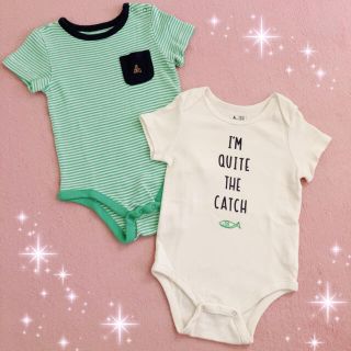 ベビーギャップ(babyGAP)の☆baby Gapベビーギャップ☆ボーダー柄&ロゴデザイン半袖ロンパースセット☆(ロンパース)