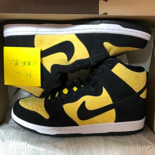 ナイキ(NIKE)のNIKE SB DUNK HIGH MAIZE AND BLACK 28cm(スニーカー)