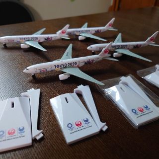 ジャル(ニホンコウクウ)(JAL(日本航空))のJAL 日本航空　非売品　TOKYO 2020　オリンピック　プラモデル　✕４(模型/プラモデル)