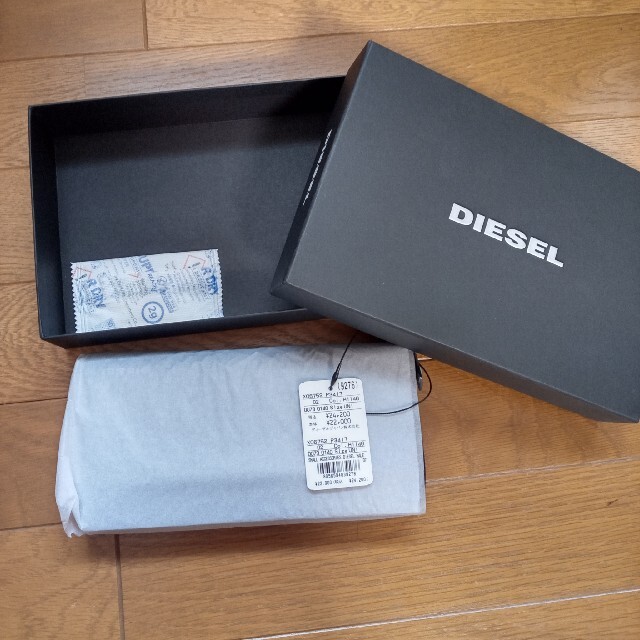 DIESEL(ディーゼル)のタグ付新品★DIESEL メンズ長財布 ラウンドファスナー レザー×デニム メンズのファッション小物(長財布)の商品写真