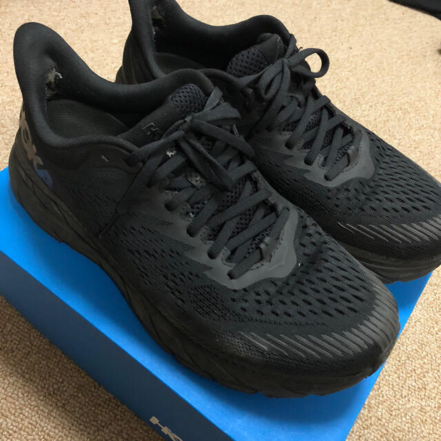 hoka one one クリフトン7