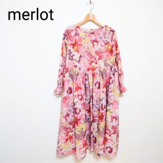 メルロー(merlot)の◇merlot メルロー 総柄ロングワンピース(ロングワンピース/マキシワンピース)