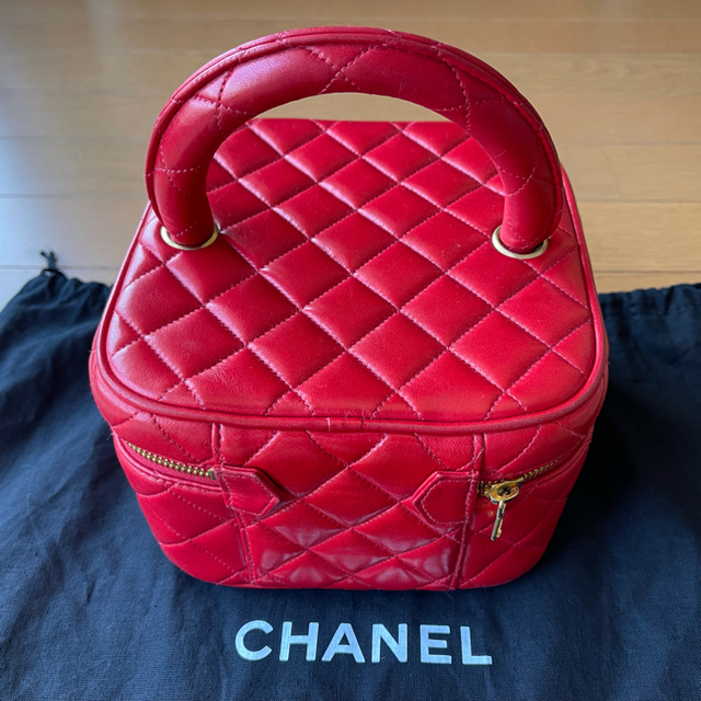 CHANEL(シャネル)のレア シャネル バニティバッグ 赤 レディースのバッグ(その他)の商品写真