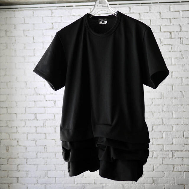 COMME des GARCONS(コムデギャルソン)の【未使用】CDG HOMME PLUS プリュス ティアードTシャツ メンズのトップス(Tシャツ/カットソー(半袖/袖なし))の商品写真